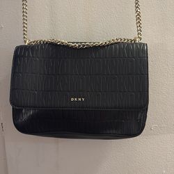 Dkny crossbody