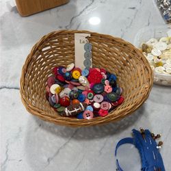 Vintage Buttons.  Lots Of Them