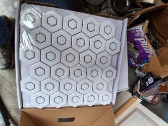 4 box's of splash tile