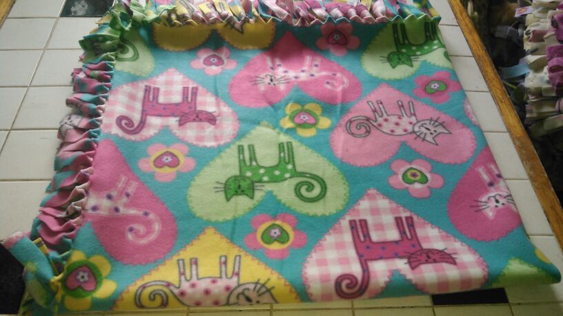 Cat tie blanket