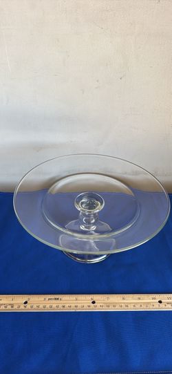 Medium glass cake holder