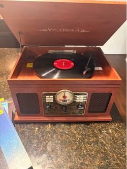 Victrola record player