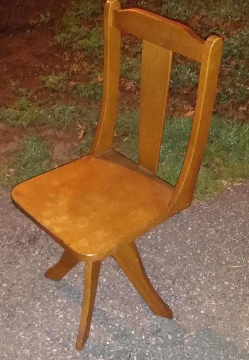 1940s Childs Rotating Chair