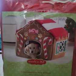 Christmas Pet House