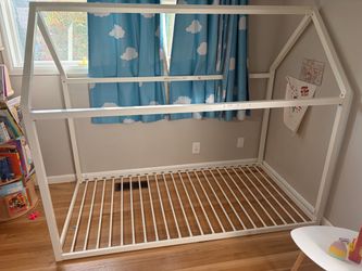 Metal Montessori House Bed Frame