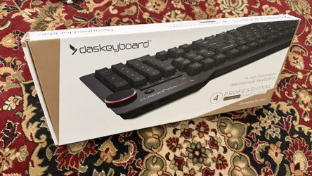 Daskeyboard 4 Professional MX Brown Switch Mechanical Keyboard Mac