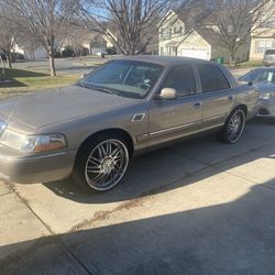 2003 Mercury Grand Marquis