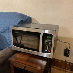 New Microwave Toshiba