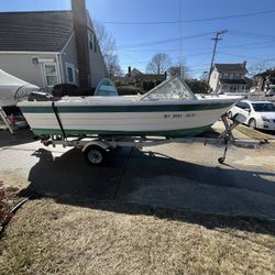 1969 Penn Yan 17ft Boat 