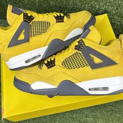 Air Jordan 4 Retro “Lightning” 