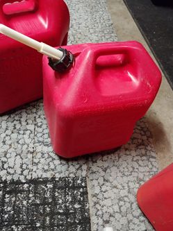 5 gallon gas can
