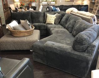 OM• $38 Initial • Brand New Sectional with Chaise