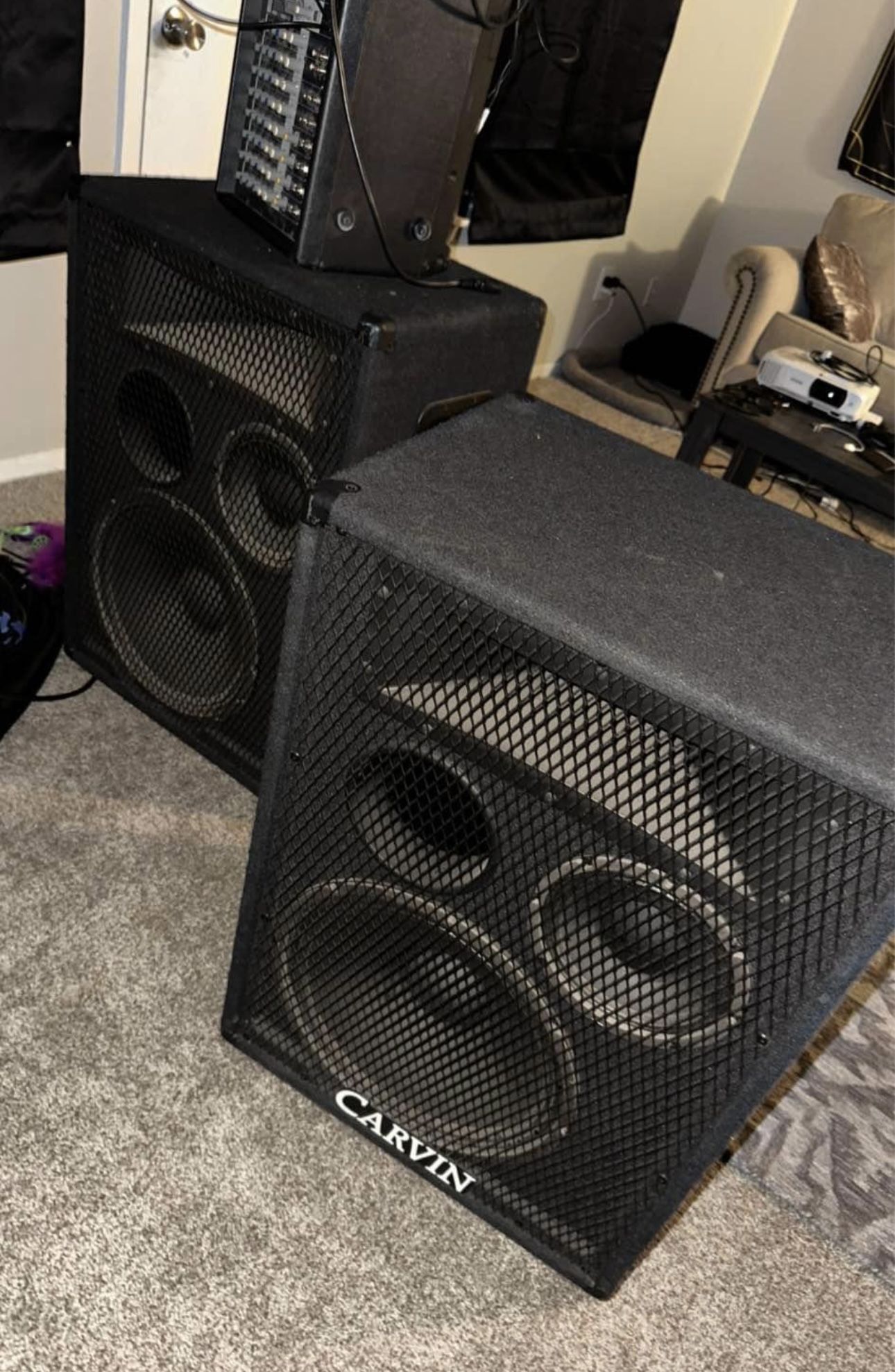 Carvin 1584 speakers