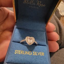 Heart Shaped diamond Ring