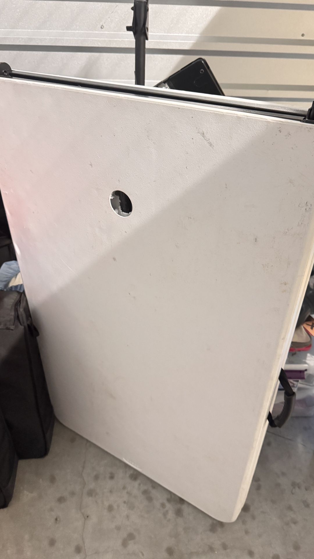 8’ Table Folding Used 