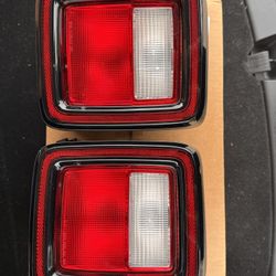 2025 wrangler 4xe Taillights 