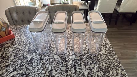 OXO cereal container 4 ￼