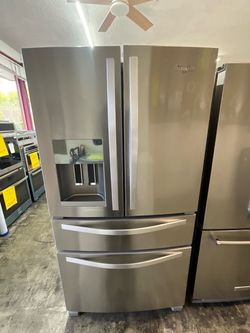 Whirlpool 4 Door French Door Refrigerator (MANAGER SPECIAL)