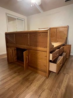 Captain bed
