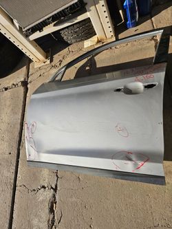 Hyundai tucson left door oem