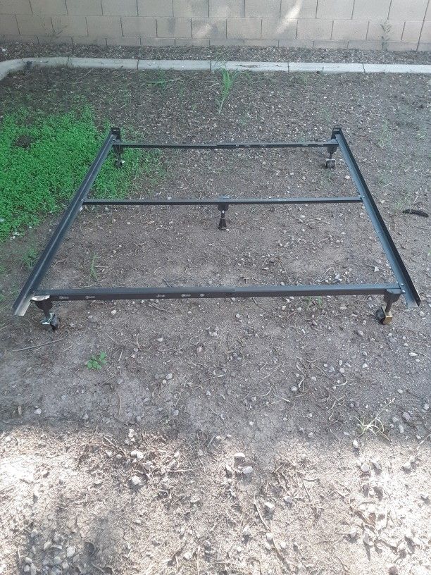 Queen Size Metal Bed Frames Rails $30-$35 Each See All Photos