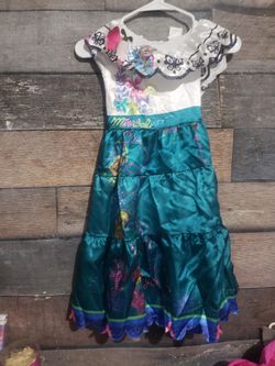 Mirabel Costume 4 /6x