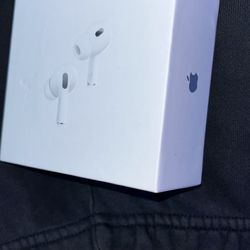 Apple AirPods Gen 2 w/ Charger