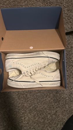 White Personalized vans SIZE 9!!