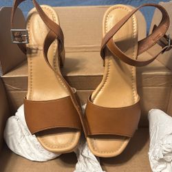 Target Brown Size 8.5