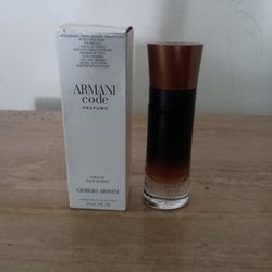 GIORGIO ARMANi Code  Perfume 