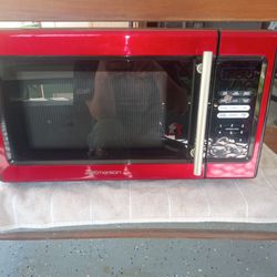 Microwave Oven  Emerson 
