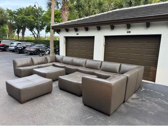 🛋️🛋️ Sectional Couch/Sofa - Modular - Abbyson - Delivery Available 🚛