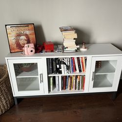 College Apartment Furniture (EVERYTHING MUST GO!)