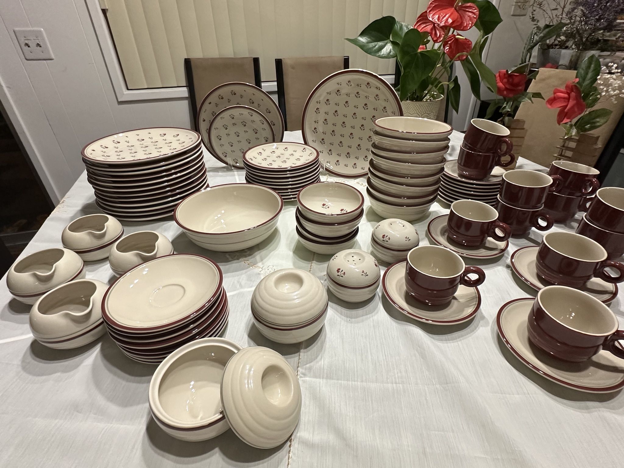 China Set - New Country Collection - Used