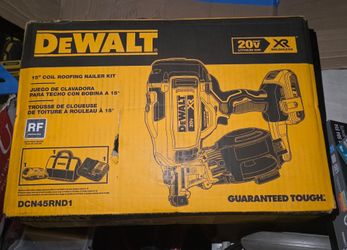 Dewalt DCN45RND1 20V MAX Lithium-Ion 15-Degree Electric Cordless Roofing Nailer Kit with 2.0Ah Battery Charger and Bag