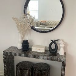 Entrance Mirror and Console for Sale 
