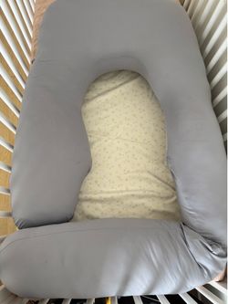 Cooling pregnancy pillow