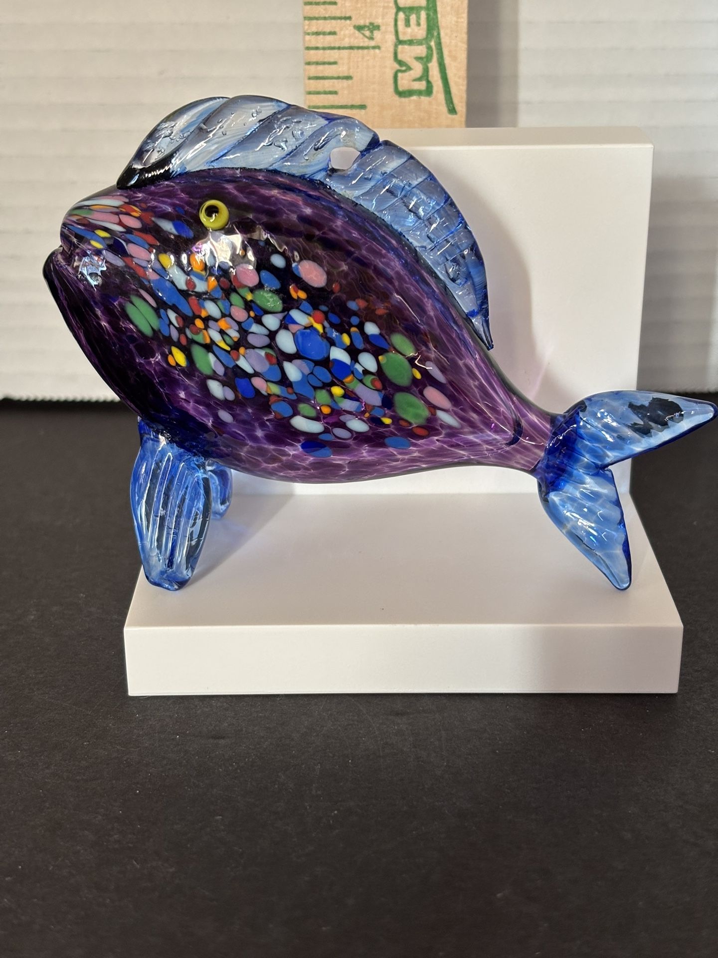 VINTAGE THAMES ART GLASS