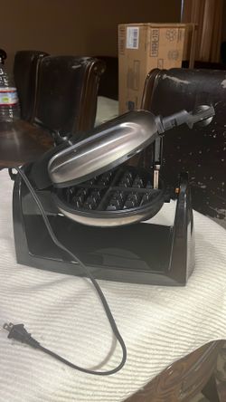 Newbrand Hamilton beach flip flop waffle maker with removable nonstick plate diswasher  safe