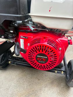 Honda 4 in. Trash Water Pump 423 GPM 13 HP G X 390 powered by Honda Portable Utility