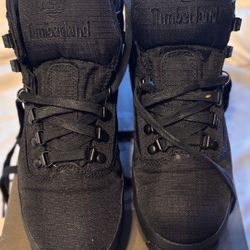 TIMBERLAND BOOTH