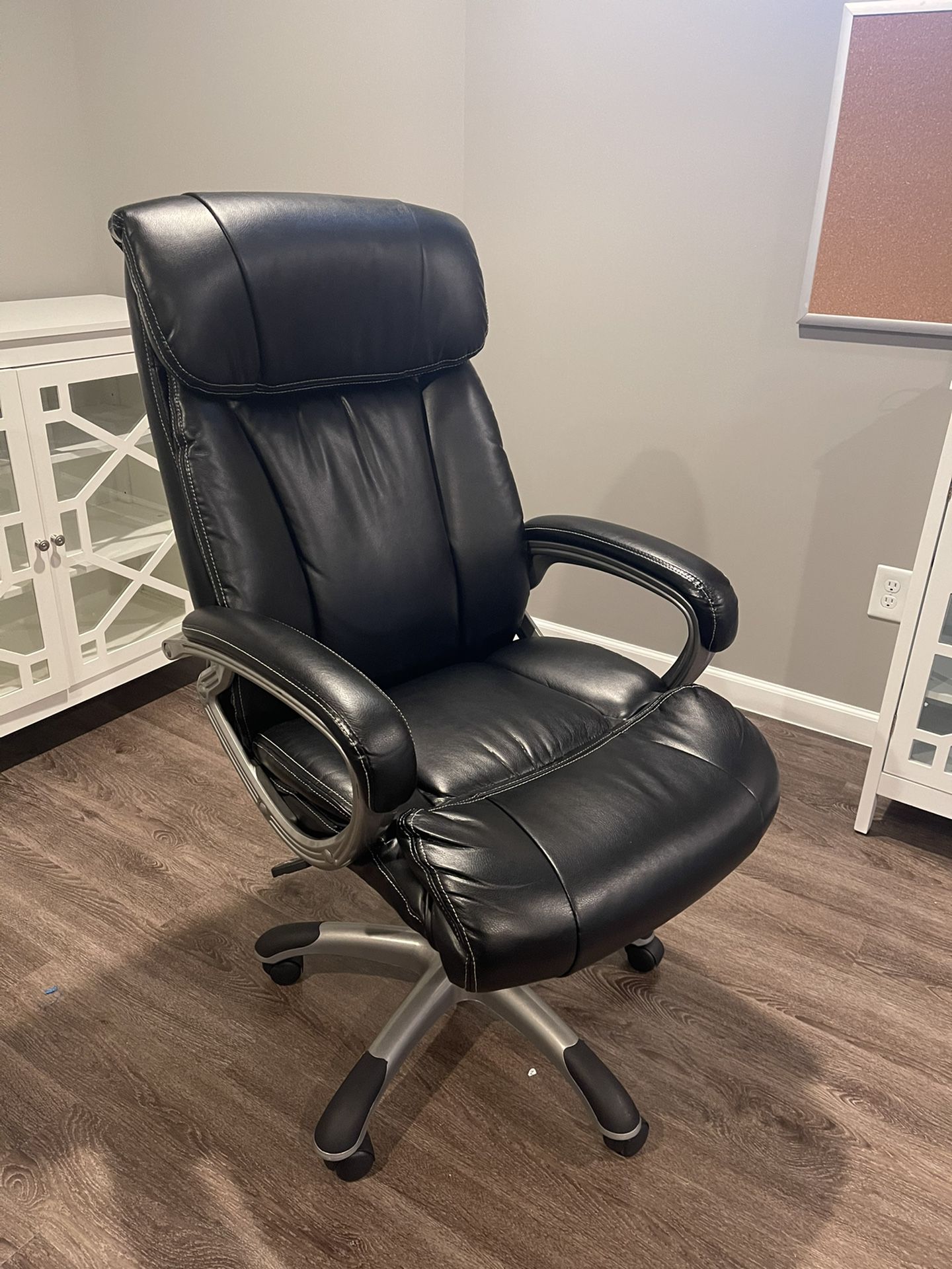 Black Leather Office Chair Like New!