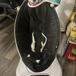 4moms mamaRoo 4 Multi-Motion Baby Swing
