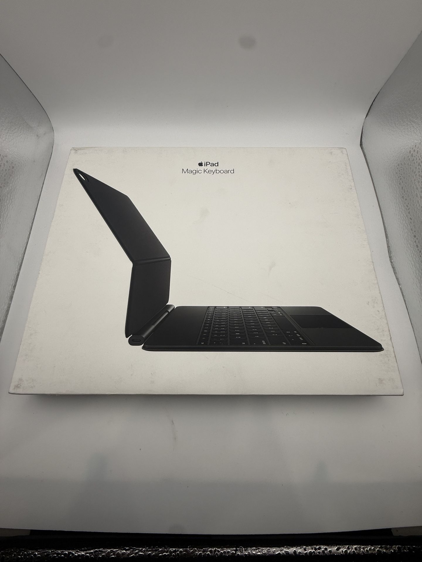 Apple - Magic Keyboard for iPad Air 13-inch (M3) - Black - MGYY4LL/A - NEW