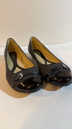 Naturalizer Women's Size 8.5 W Ballet Flats with Patent Cap Toe