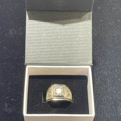 14KT White Gold Ring