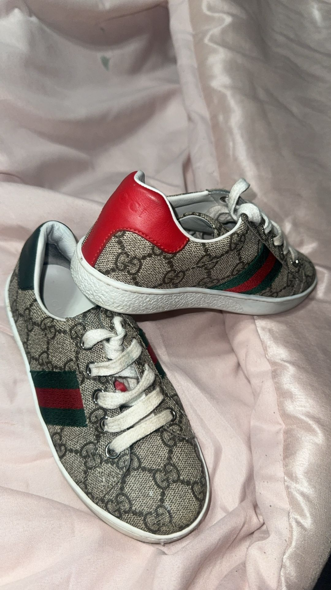 Childrens Gucci Ace Sneakers Supreme Size 30