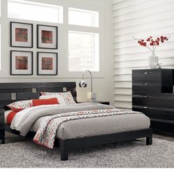 Queen Bed Frame (Black)
