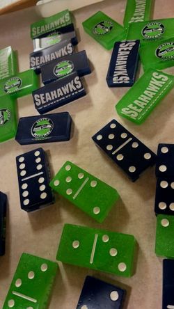 Seahawks dominoes