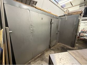 Walk in cooler
